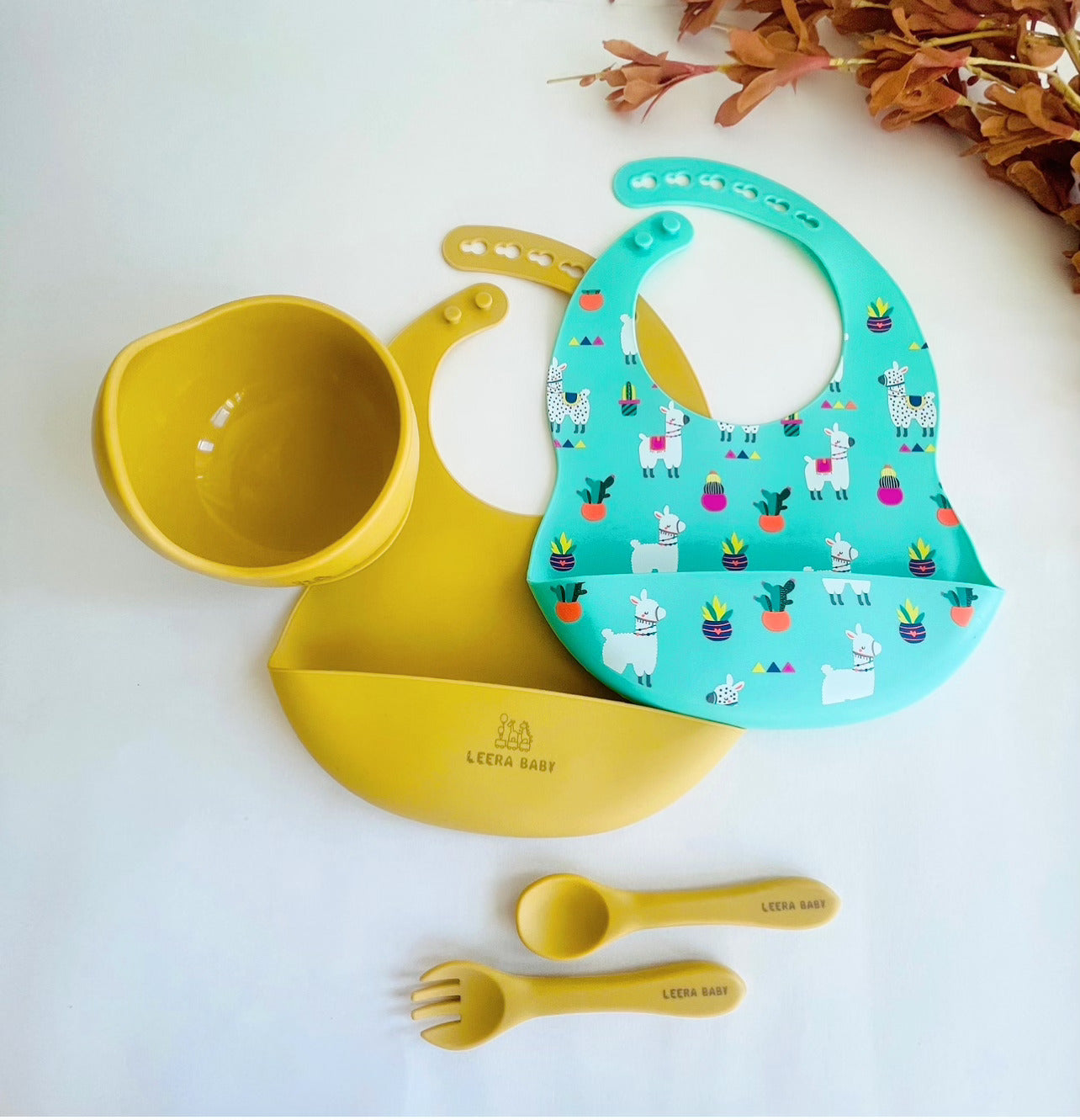 Baby / Toddler Silicone Patterned Bib Weaning Set. (Lama)