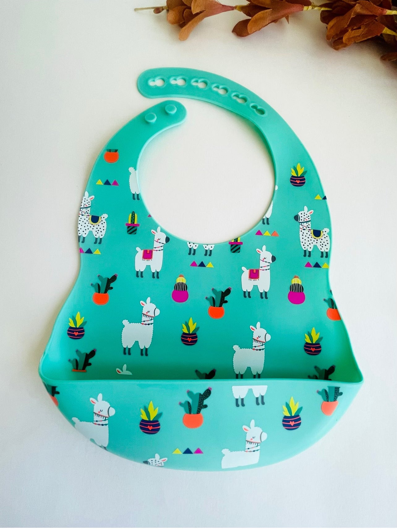 Baby / Toddler Silicone Patterned Bib Weaning Set. (Lama)