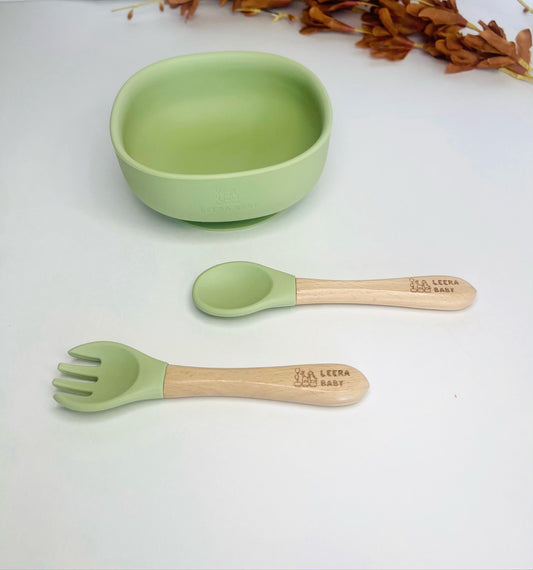 Silicone Suction bowl with spoon and Fork(Green).